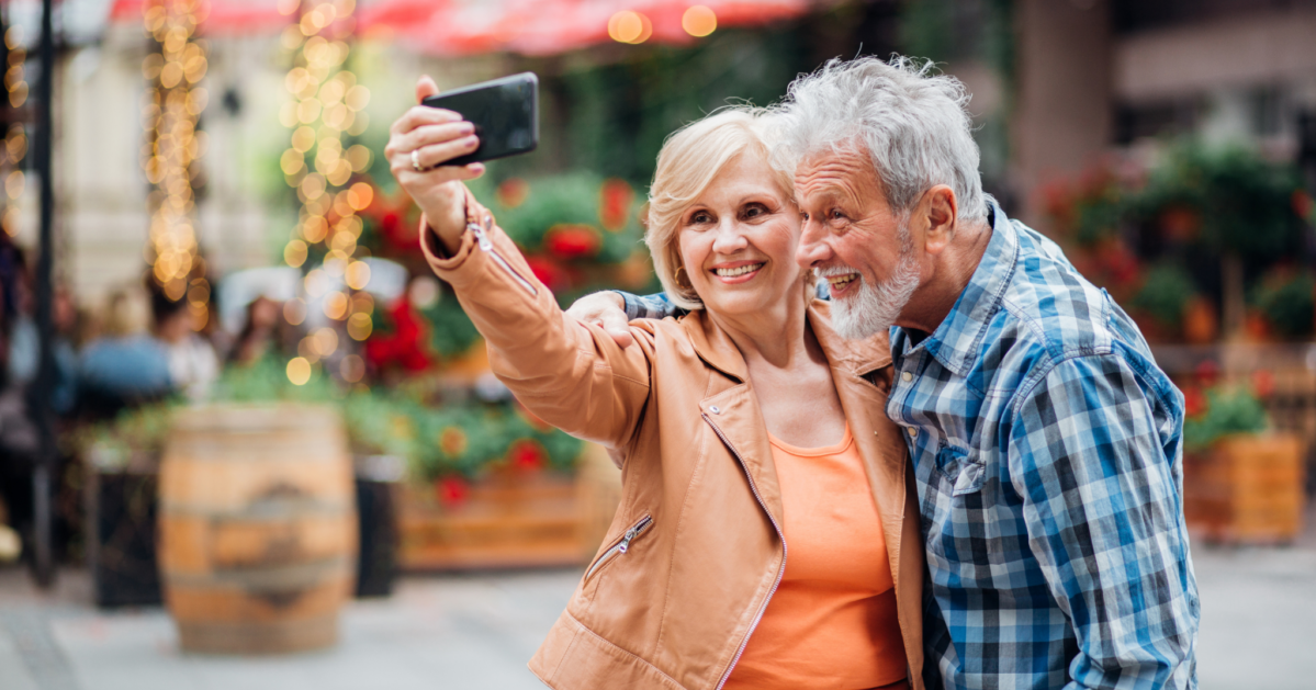 Building Connections: How to Succeed in Senior Dating in Minnesota